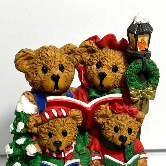 Hollybeary USA Carolling Bears Christmas Village Decoration 1995 - Picture 3 of 6
